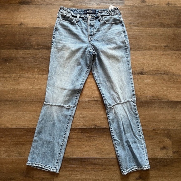 Hollister High Rise Vintage Straight Jeans - Picture 2 of 12